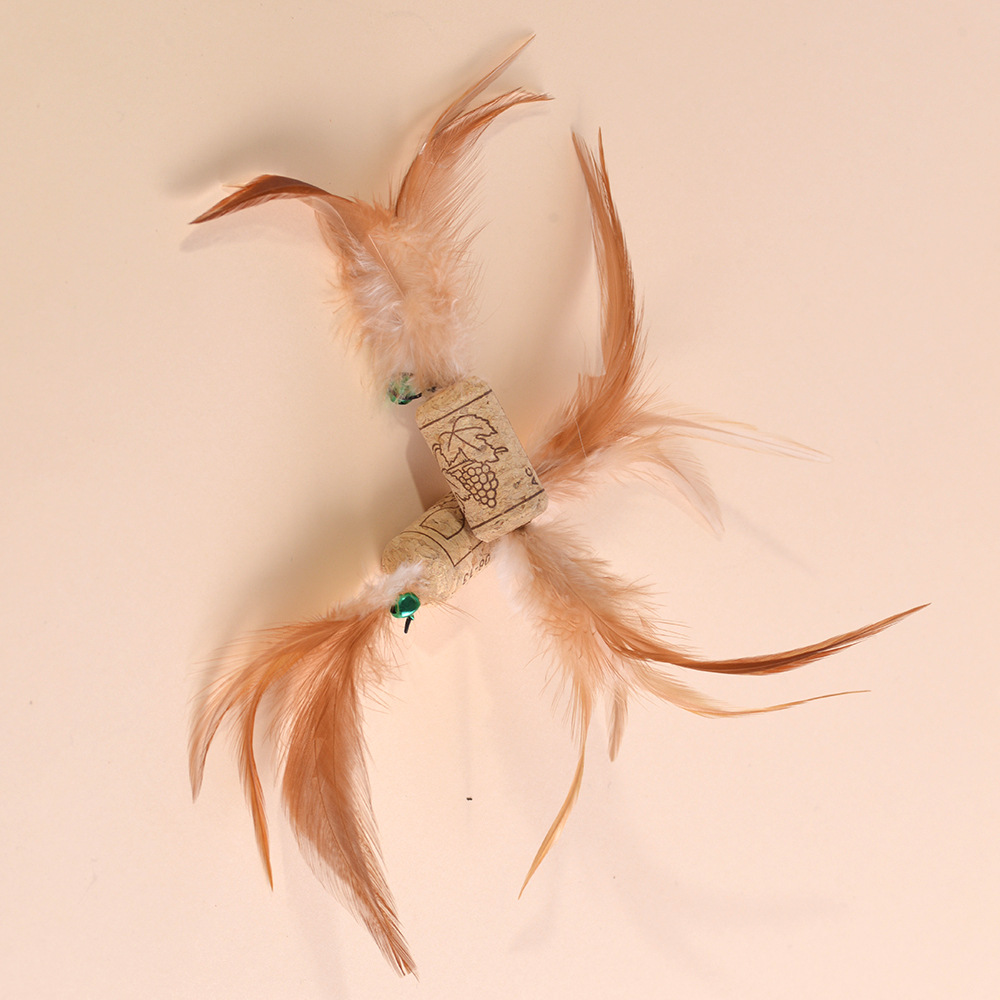 Lightwood Feather Cat Toy – Natural, Lightweight & Fun Self-Play Toy for Active Cats